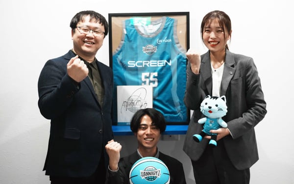 SCKの山下様、さくらインターネットの斎藤様と弊社担当の神戸